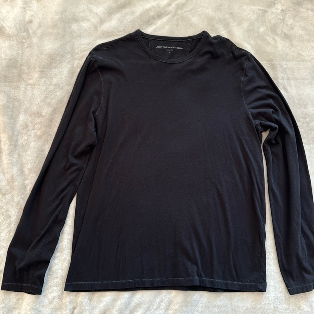 John Varvatos Men’s, black long sleeve t-shirt with white stitching on perimeter
